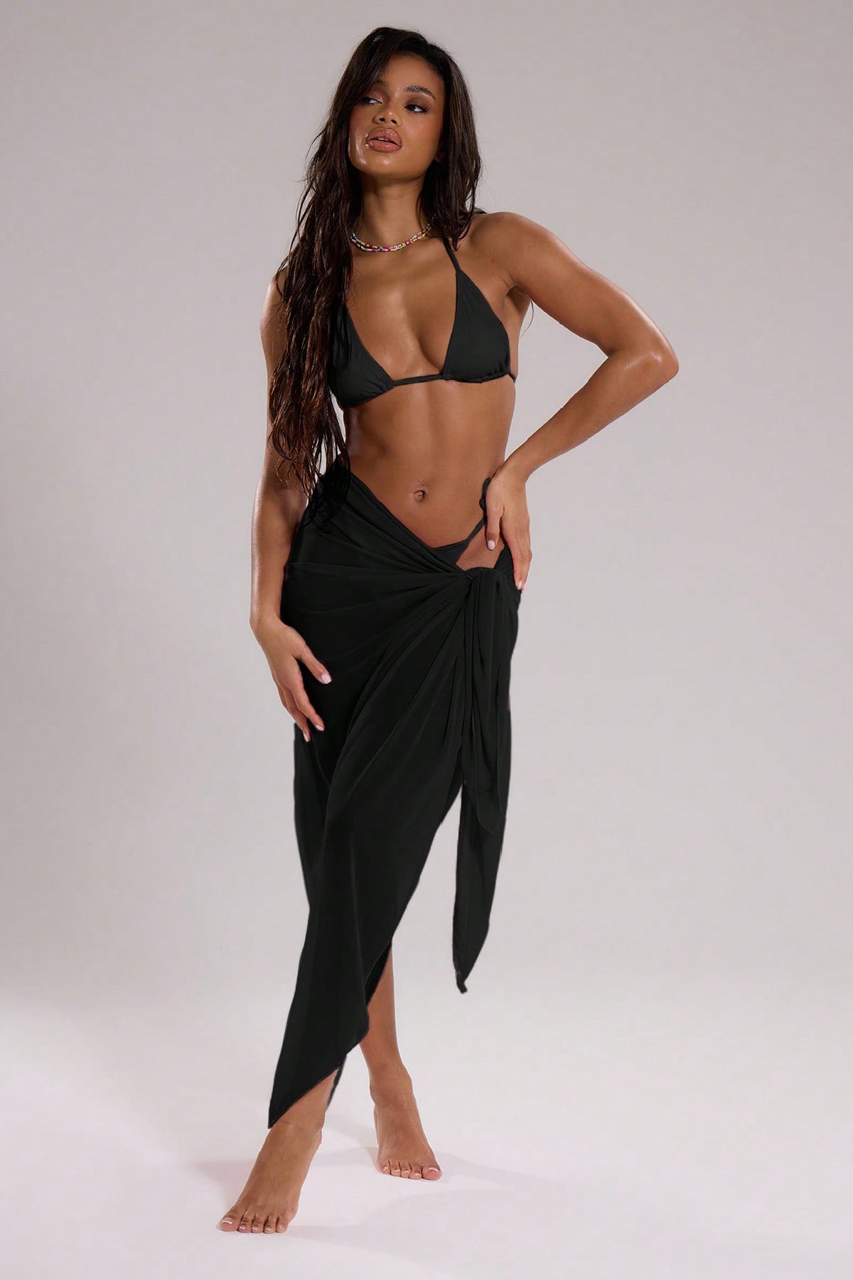 Kadın Siyah Bodrum Stili Bağlama Detaylı 150X75 Pareo – Modern Ve Şık Tasarım